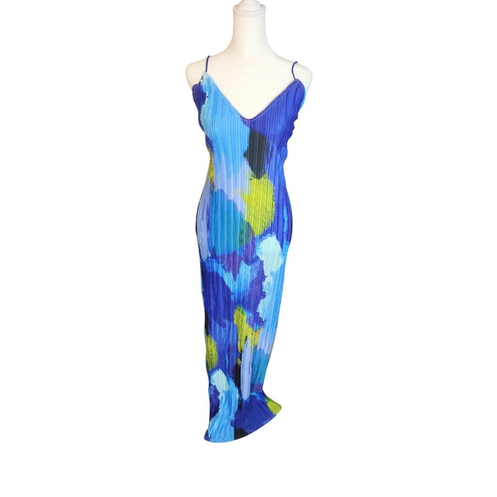PrettyLittleThing Blue Print Pleated Low Back Strappy Maxi Dress Size 12 - Picture 2 of 6